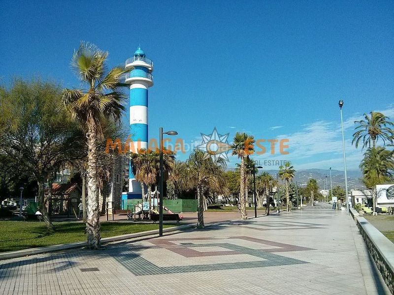 Foto 5c58640f-c51a-4421-9c8f-3edb89017dd2. Masia a Poniente-Faro Torre del Mar