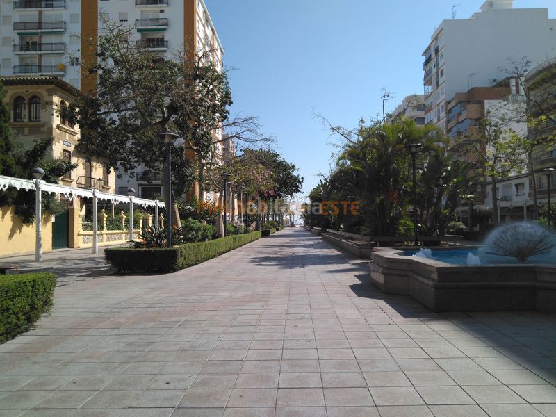 Foto 06dbcd55-1b39-4d10-bb17-8244626cdba4. Estudi amb piscina a Centro Torre del Mar