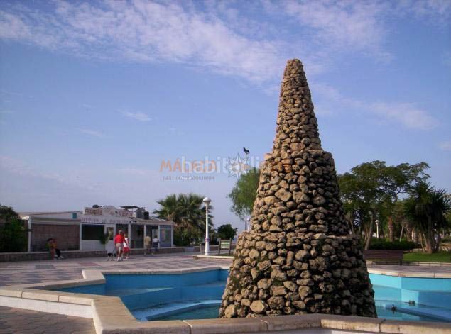 Foto 55af0732-1d60-410b-806a-89eca28f3b06. Estudi amb piscina a Centro Torre del Mar