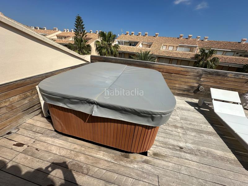 Foto b70c9d9e-9af7-4042-bb83-d87ef2bdde4e. Attico con parcheggio piscina in Montañar-El Arenal Xàbia