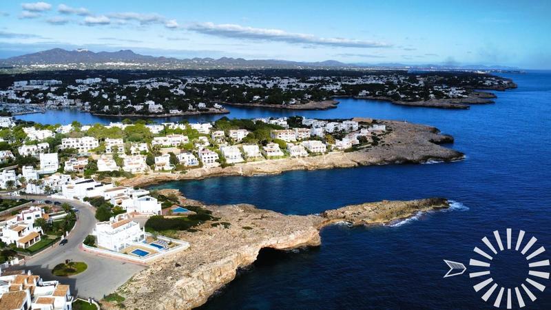 Foto da2fbc05-2797-433c-aec8-d21429fb031f. Terreny residencial a Cala d´Or Santanyí