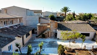Lloguer Casa aparellada  Plaça des pou. En alquiler hermosa casa de pueblo de 5 dormitorios con terraza,