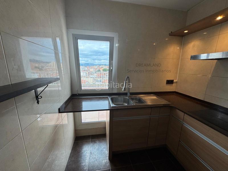 Foto 2669f98e-e192-437e-8f2e-5db73c16d58e. Ático en carrer de lleida 39 en Poble Sec Igualada