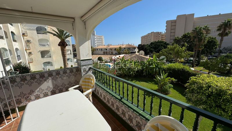 Foto 17a51c00-6a0a-4dcf-be97-9a39b0b3b166. Apartament amb aparcament piscina a La Carihuela - Los Nidos Torremolinos