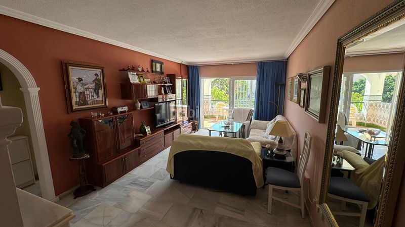 Foto 7013125e-d529-43ba-9bde-c4bd5325405a. Apartament amb aparcament piscina a La Carihuela - Los Nidos Torremolinos