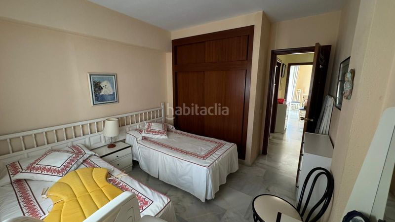 Foto 9e17e429-8ee5-44d9-9a0c-49c2c772d294. Apartament amb aparcament piscina a La Carihuela - Los Nidos Torremolinos