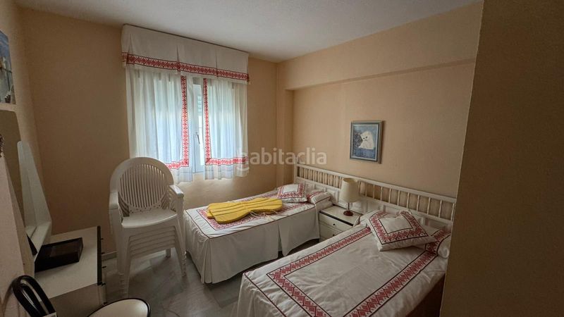 Foto f190a1ed-02a1-45dd-9825-6ee668ae43d1. Apartament amb aparcament piscina a La Carihuela - Los Nidos Torremolinos