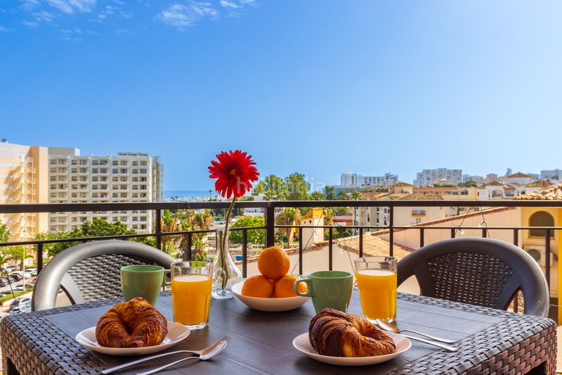 Foto 27dea558-ae23-43df-80c0-2e05630e6638. Apartament amb calefacció aparcament piscina a La Carihuela - Los Nidos Torremolinos