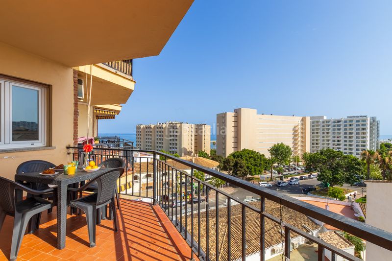 Foto 66404a41-81c6-462f-9123-fe103d6039cb. Apartament amb calefacció aparcament piscina a La Carihuela - Los Nidos Torremolinos