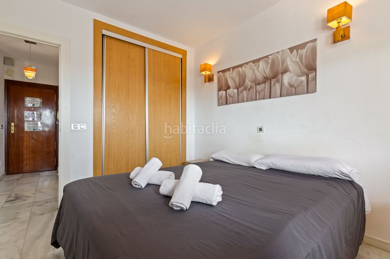 Foto 8e69556b-82bb-4d16-b1d5-2b3d15f42c30. Apartament amb calefacció aparcament piscina a La Carihuela - Los Nidos Torremolinos