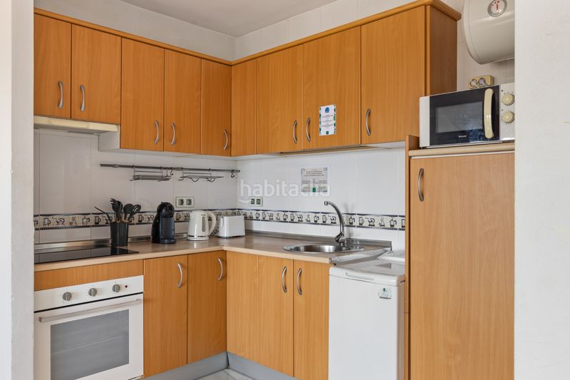 Foto ef1bdeed-010a-4794-ae84-0edb970e7294. Apartament amb calefacció aparcament piscina a La Carihuela - Los Nidos Torremolinos