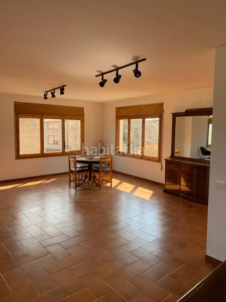 Foto c90e1b51-c2d0-4710-a024-d0e0e51a6c89. Rent flat in Fulleda