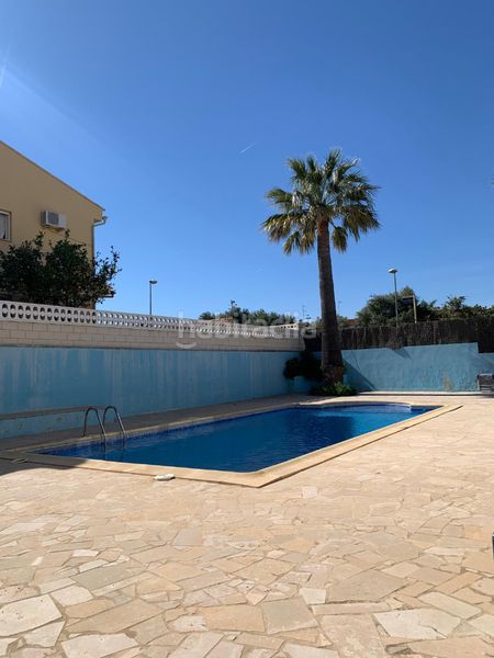 Foto 0b2ee951-4028-45b0-8951-4ad685064732. Apartament amb calefacció aparcament piscina a La Dorada Cambrils