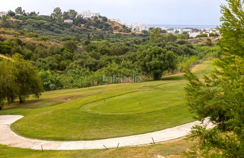 Foto a4dcff77-a1fb-4a48-9671-ab558cc19ddd. Casa adossada 252m<sup>2</sup> amb aparcament piscina a Valle Romano Golf Estepona