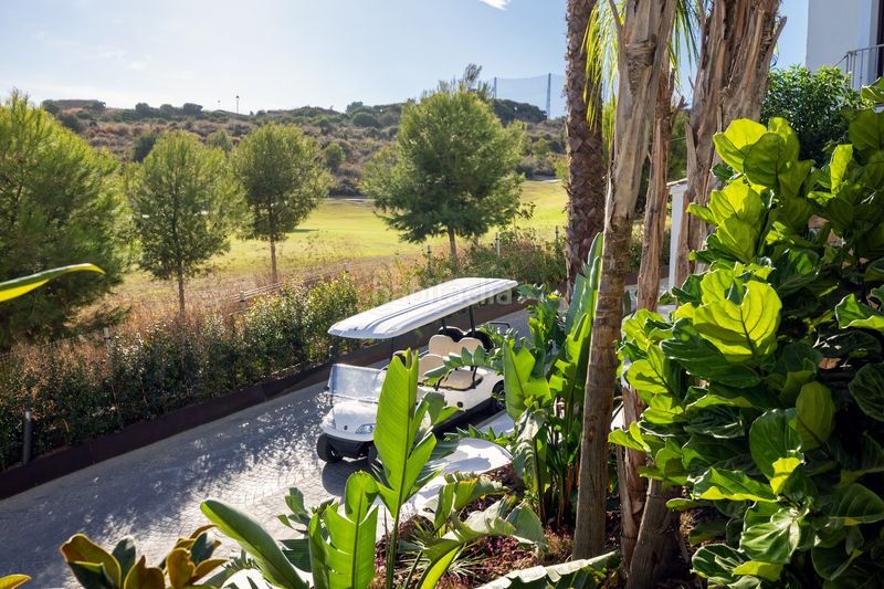 Foto 4e151b84-20f4-45f4-b56d-f53dbad0d7d5. Casa adossada 240m<sup>2</sup> amb aparcament piscina a Valle Romano Golf Estepona