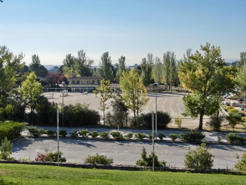 Foto 9461b743-7a44-4a51-9ce8-7cd73611103d. Chalet 1200m<sup>2</sup> avec chauffage parking piscine dans Ciudalcampo