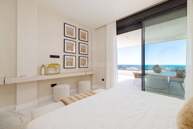 Foto d0da2d77-3822-47c8-9946-89511ba9a1f6. Àtic 205m<sup>2</sup> amb piscina a La Concha - Resina Golf Estepona