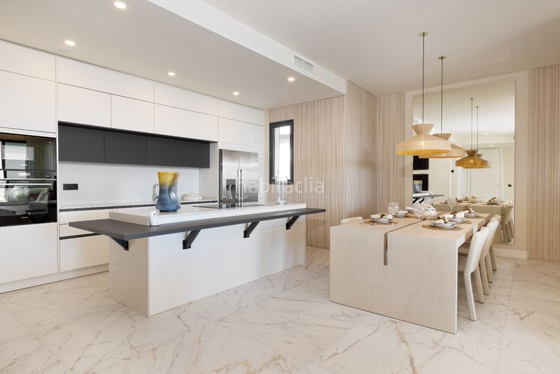 Foto a873c4ee-8ff0-4ba5-a1fb-b3690b767694. Piso 205m<sup>2</sup> en La Concha - Resina Golf Estepona