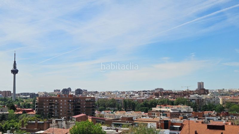 Foto 40f38a4e-88e2-4aa3-a100-ef0ce0cd9d46. Ático 108m<sup>2</sup> en Ventas Madrid