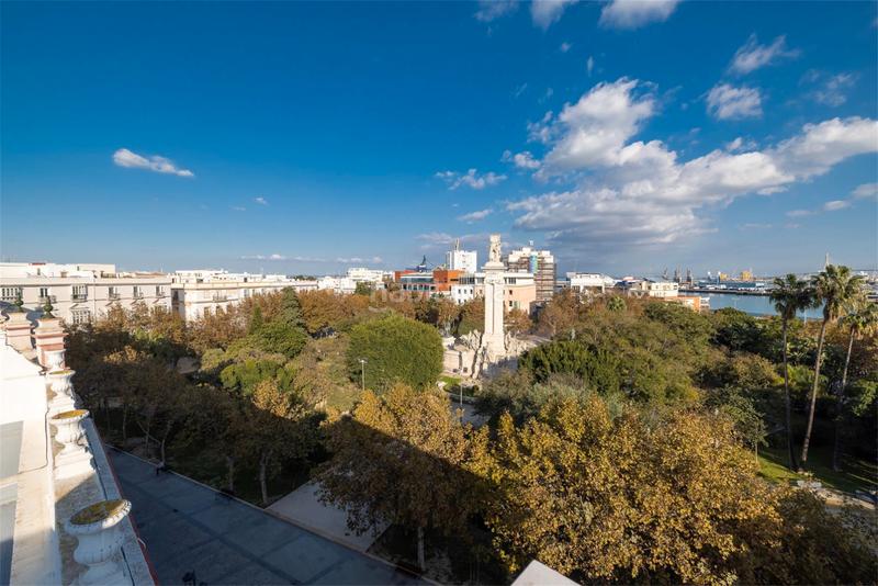 Foto 4d4fc651-9d96-403a-8023-989ed0923889. Promoció PLAZA ESPAÑA a Cádiz. Habitatges d´obra nova