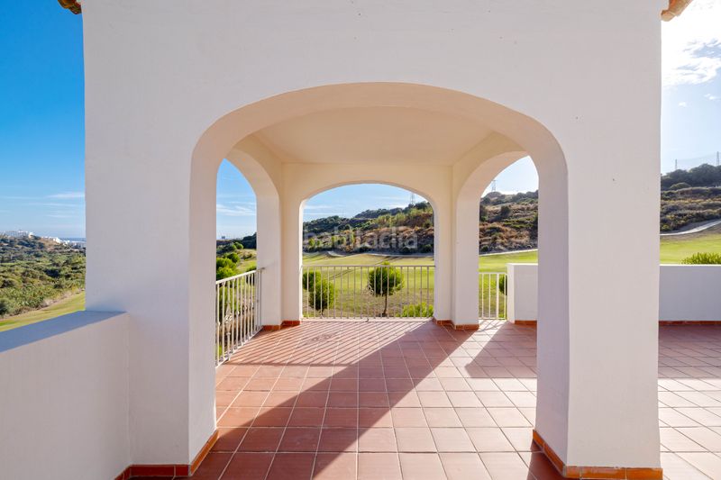 Foto 0442ad83-ca22-4fbb-86a2-04d96955af07. Casa adossada 240m<sup>2</sup> amb aparcament piscina a Valle Romano Golf Estepona