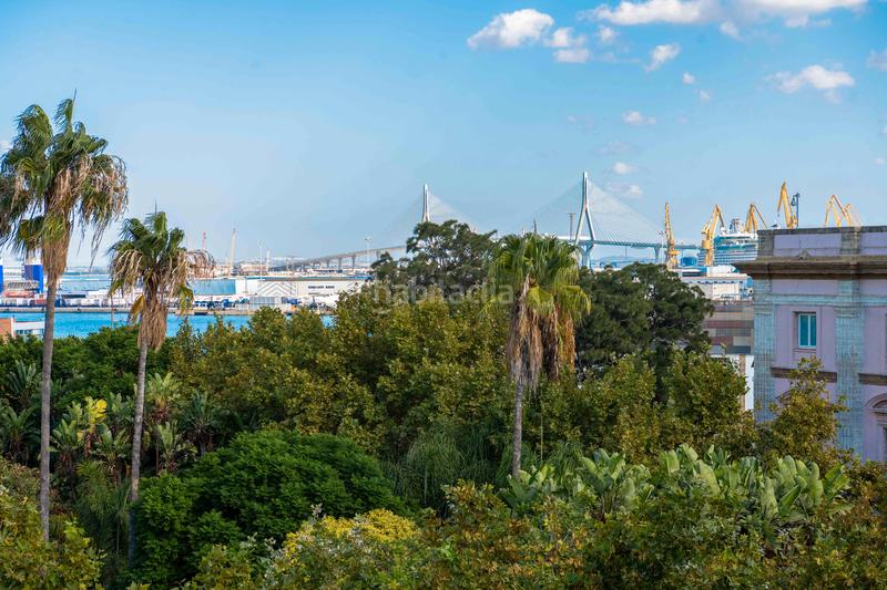Foto 7d832d37-1810-4bd0-ab6e-0cef4d6f389a. Flat 101m<sup>2</sup> in plaza de españa 12 in Alameda - Mentidero - Teatro Falla Cádiz