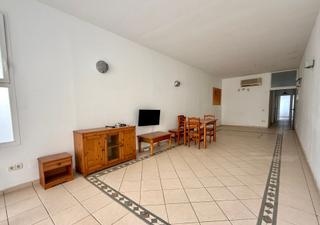 Etagenwohnung in Ciutadella. Planta baja con patio
