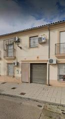 Casa adossada a Calle la soledad 14. Niños pequeños en casa? ésto te va a sonar. y lo mejor... te va