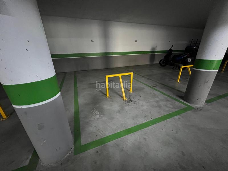 Aparcament cotxe  Calle escritora emily santacruz. Gran plaza de garaje en parque azahara! espacio y comodidad en c