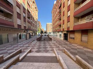 Piso  Avenida aeropuerto. Amplio piso en avda. aeropuerto  ideal para familias o inversore