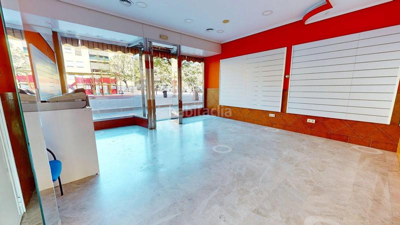 Foto 9d093d0c-d03f-4051-84c1-6d566c6f8927. Local comercial local con gran potencial en carretera de trassierra inversión asegurada en Córdoba