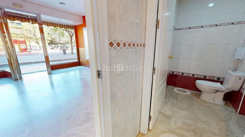 Foto f5f5a7e8-23e7-4a22-9052-d1a07f4f9c0e. Local comercial local con gran potencial en carretera de trassierra inversión asegurada en Córdoba