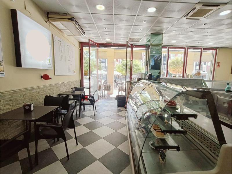 Foto ff43d8e5-b93d-4414-b6c9-f8de7232205f. Location local commercial dans Ollerías - San Cayetano Córdoba