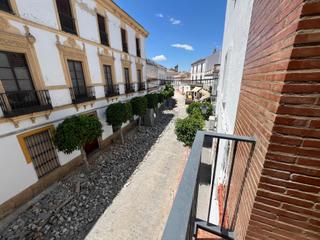 Appartement  Calle san antonio 9. Gran oportunidad piso amplio con ascensor y terraza en el corazó