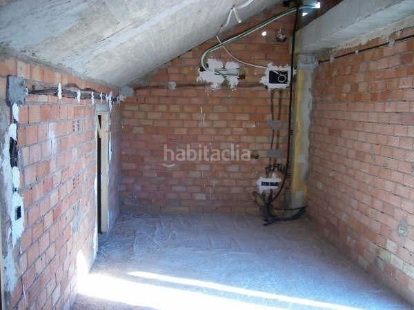 Foto 8c2fa719-8a67-4caa-bfc1-3dd24c79b2c2. Casa amb aparcament a Fernán - Núñez