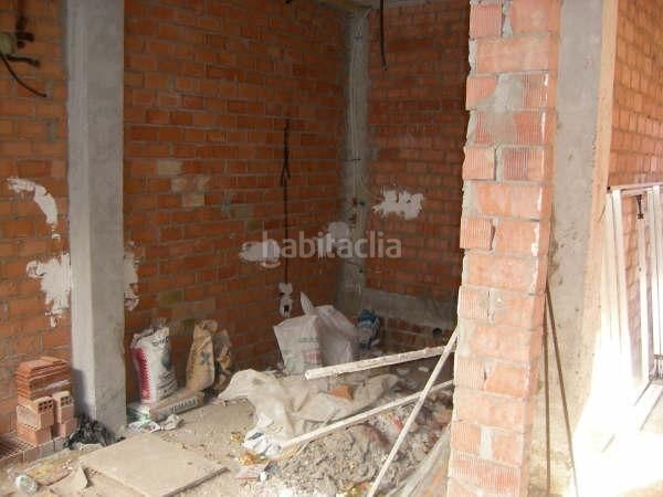 Foto bb9ab769-267d-4421-9031-242643c6546c. Casa amb aparcament a Fernán - Núñez