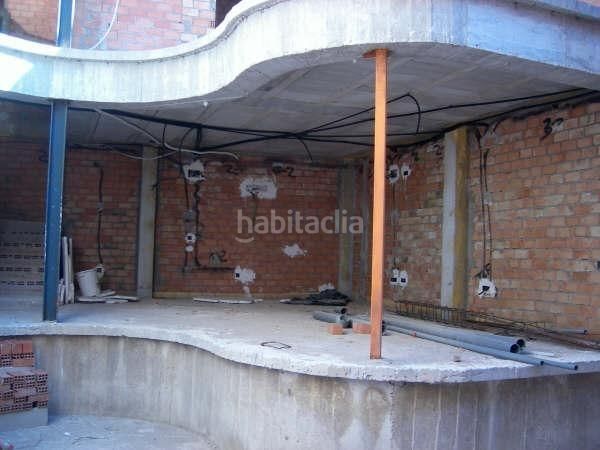 Foto f7570203-7a99-4d2b-8782-6ff2f4981569. Casa amb aparcament a Fernán - Núñez