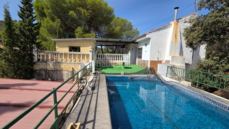Foto c96d6a92-59c2-4e93-859e-3f654f929c19. Casa amb calefacció aparcament piscina a Espiel