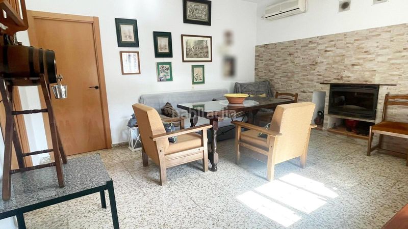 Foto f82a6ed9-e451-47d1-aa96-0eef655b9010. Casa amb calefacció aparcament piscina a Espiel