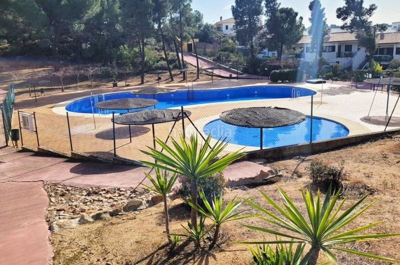 Foto 1095c71e-0f34-4ea4-8523-a4e096ac3789. Casa amb calefacció aparcament piscina a Las Jaras Córdoba