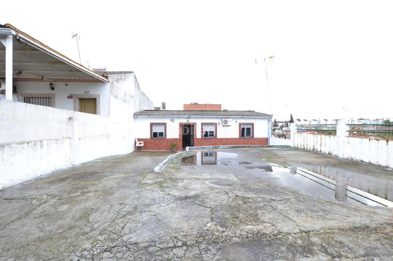 Foto 4569dc62-b78f-4db8-b608-b019ccbe6a52. Casa adossada a Villarrubia Córdoba