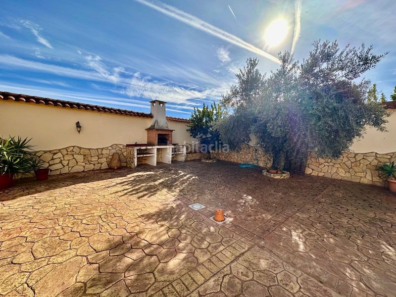 Foto f33c5edb-b036-4132-b0ce-4c9ffbcd4bfb. Casa amb aparcament a Fuente Obejuna
