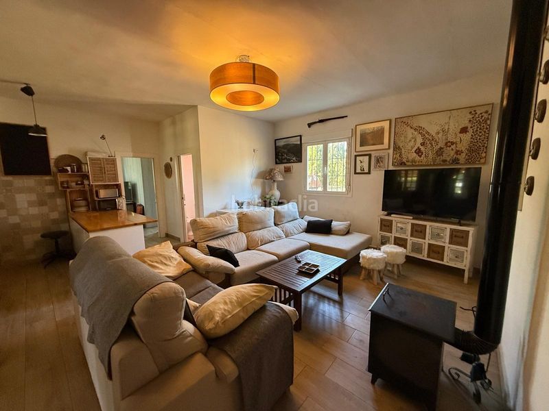 Foto 4d226f02-eb28-45bd-ba91-c48b61df3098. Casa amb aparcament piscina a Mollina