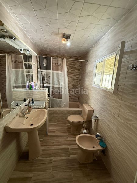 Foto d43e9da3-9788-461d-9a34-d3fae2ce7a75. Casa a Iznájar