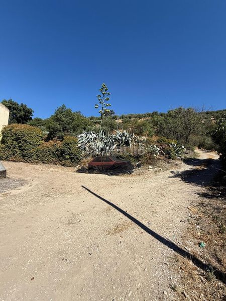 Foto f4bf5b28-2968-4c0d-8a0c-614e044806e5. Casa a Iznájar