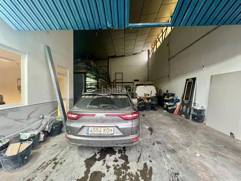 Foto f1ffeff8-6e53-49d8-9e92-b579ed138760. Nau industrial a Palacio Madrid