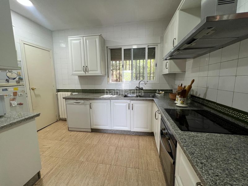 Foto 31c737a7-4c1d-4a86-8a4e-12a8942ff2b2. Chalet en calle calle puerto artafi 6 chalet independiente con piscina y vistas panorámicas en trassierra en Córdoba