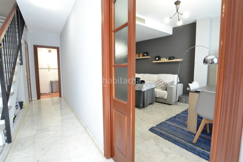 Foto d8249fb9-42c1-49fe-8f78-58c6f48cd5b4. Casa adossada amb aparcament a Almodóvar del Río