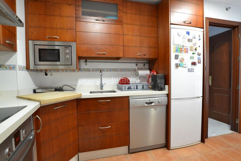 Foto f5d2a4dd-908c-4ef1-8d34-123f7ba73cf3. Casa adossada amb aparcament a Almodóvar del Río