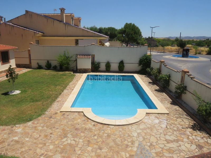 Foto e004fffb-623e-4c03-a217-5bca47aa1a86. House with heating parking pool in Peñarroya - Pueblonuevo